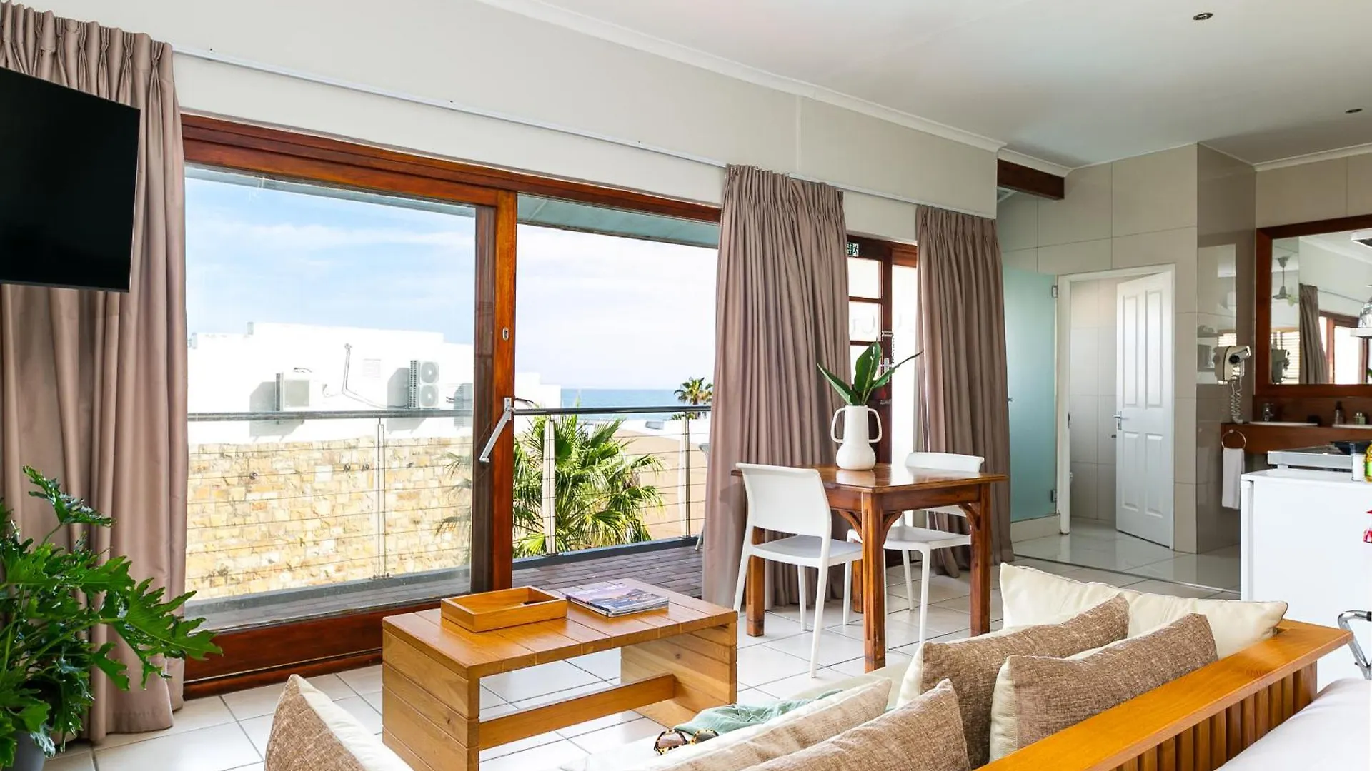 Διαμέρισμα Camps Bay Village - Beach Studios Κέιπ Τάουν